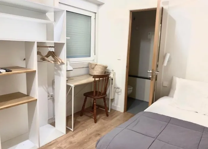 Atlantic-style In The Center * ויגו